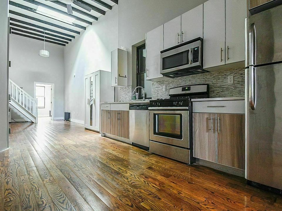 1st image of 386 Harman St APT 3R