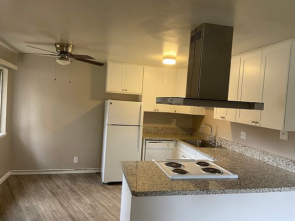 *Renovated unit_ updated stainless steel amenities. Extra deep stainless steel sinks in all kitchens. Beautiful fan to move that cool central air around the unit. Two- tone paint throughout. . Granite/Quartz* _ *each unit unique_ tour today!