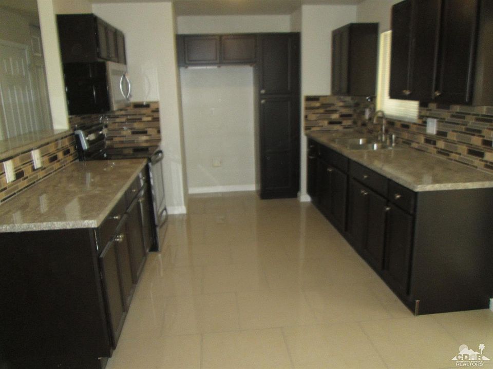 1st image of 13855 West Dr