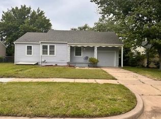1729 N Pinecrest St, Wichita, KS 67208