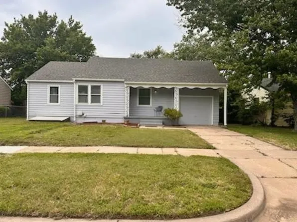 1729 N Pinecrest St, Wichita, KS 67208