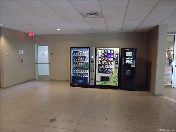4th image of 801 South St APT 1221