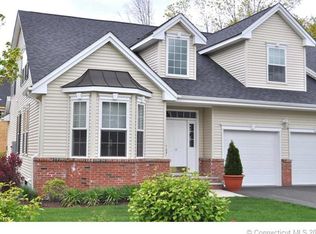 11 Scarlet Ln, Windsor, CT 06095