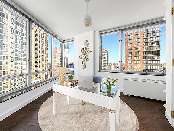 4th image of 150 Columbus Ave APT 19A