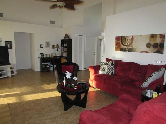 4th image of 222 Kingshill Ct SE