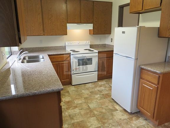 2nd image of 2504 To 2510 98th St