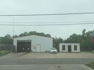 710 Shelbyville St, Center, TX 75935