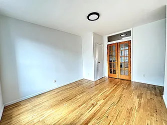 Rented by KNOCKKNOCK LLC