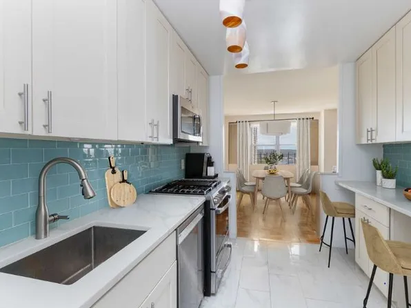 2500 Johnson Avenue image 3 of 21