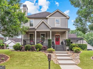 1111 Cobblestone Dr, Bogart, GA 30622