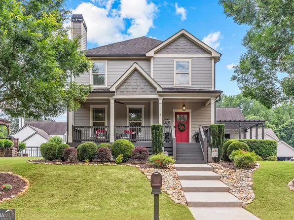 1111 Cobblestone Dr, Bogart, GA 30622