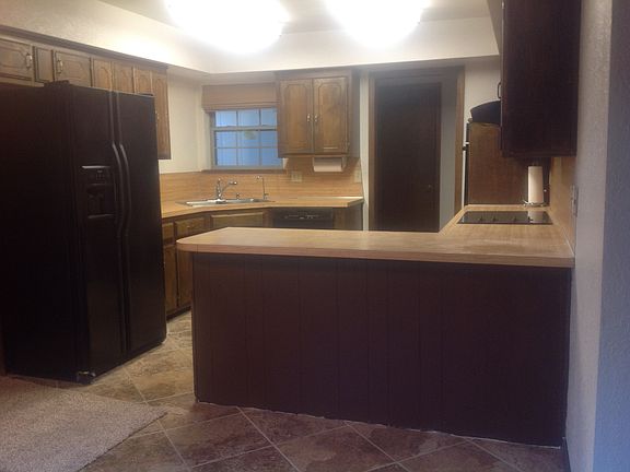 3rd image of 3824 NE 141st Cir
