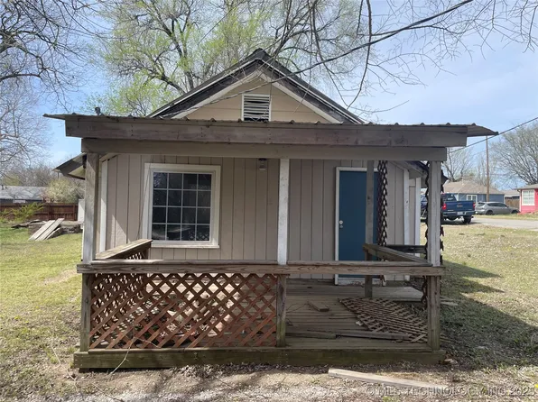 206 W Magnolia St, Coweta, OK 74429