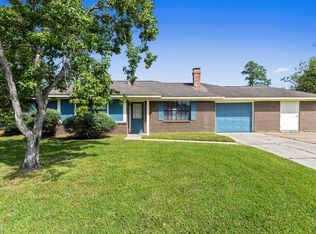 12500 Beacon St, Ocean Springs, MS 39564