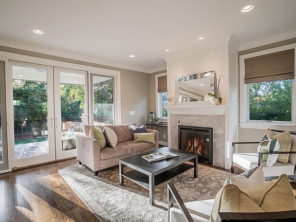 3rd image of 15755 Poppy Ln