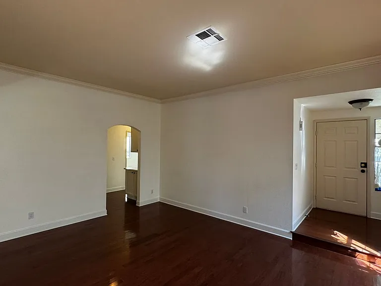 3025 Harborside Dr — Photo 5