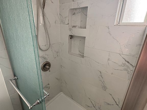 5th image of 317 N Mott St