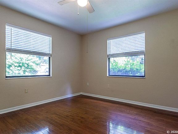 4th image of 8018 SW 47th Ct