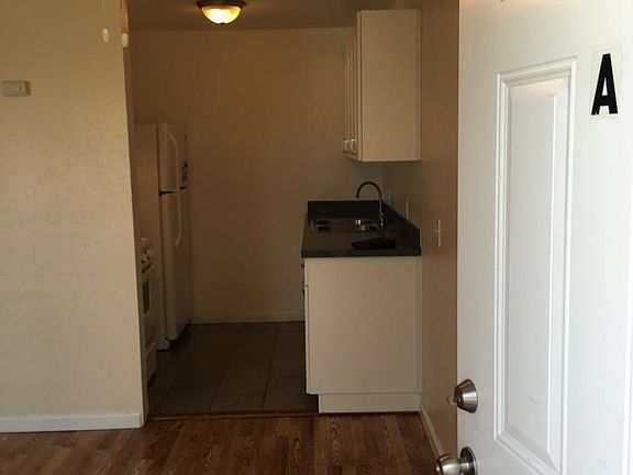 2nd image of 3278 Monroe Ave APT A