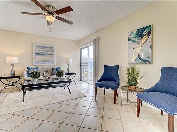 5th image of 1606 Berwick Ct APT D