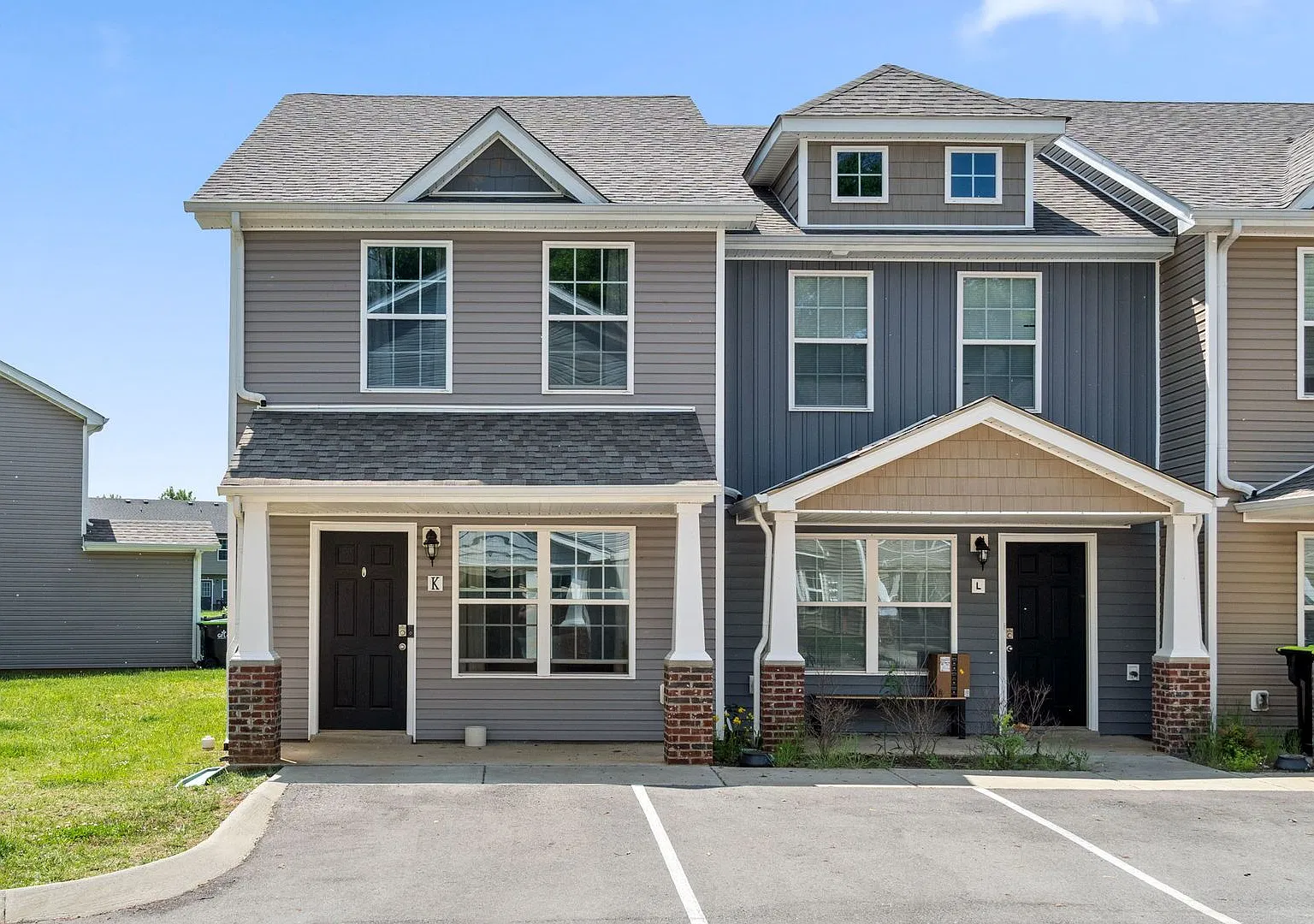 955 Big Sky Dr — Photo 2