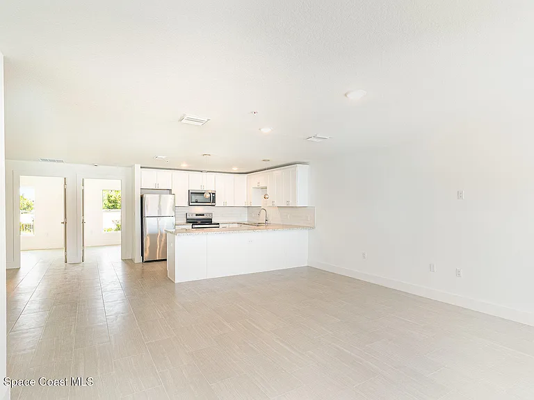 1635 Par St NE #2202 — Photo 8