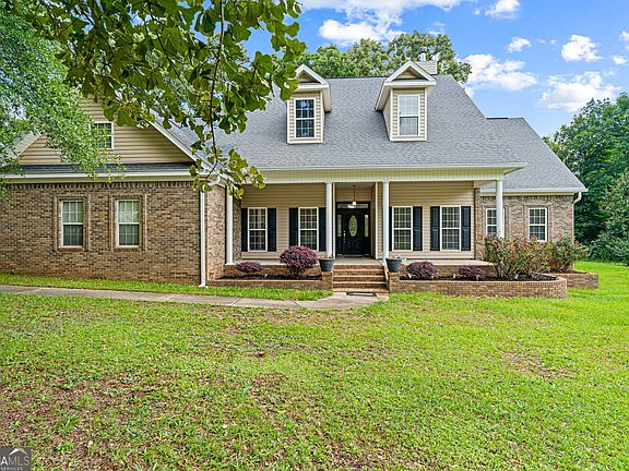 2nd image of 232 Bazemore Cir