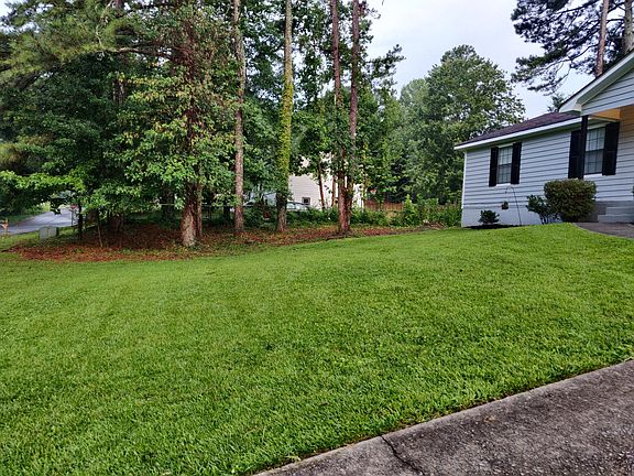 4th image of 853 Whitehall Dr