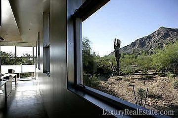 2nd image of 6140 N 51st Pl