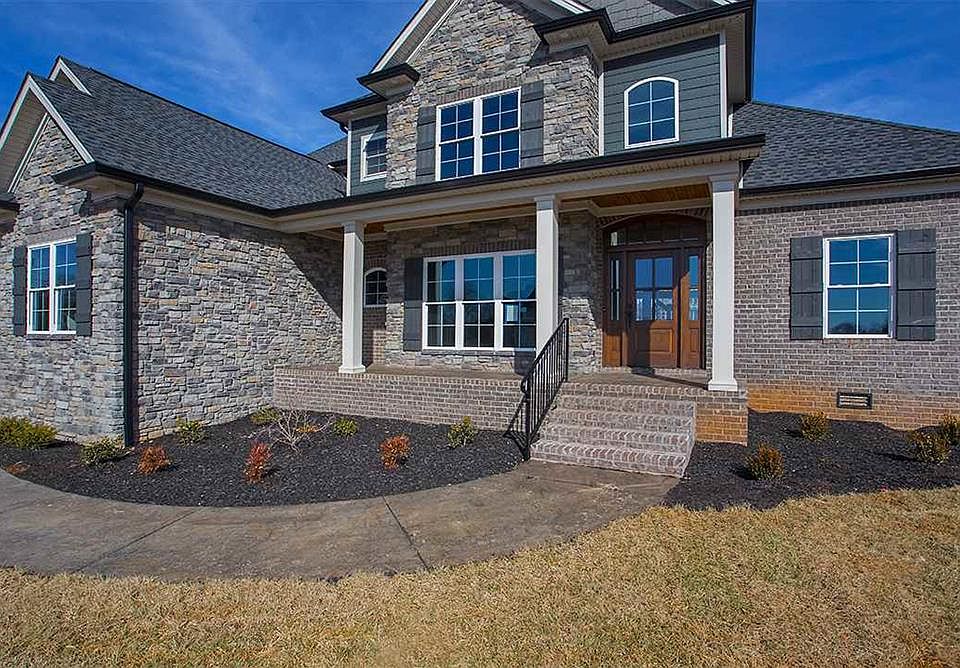 1st image of 654 Diamond Peak Dr