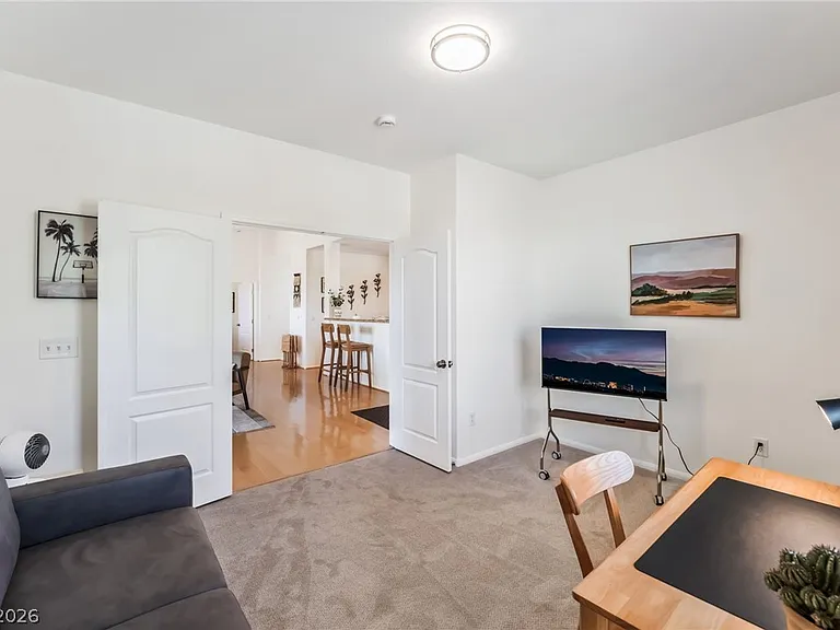 904 Duckhorn Ct #204 — Photo 13