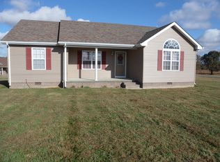 683 Tuck Rd, Lafayette, TN 37083