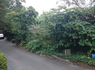 8471 Tillicum Rd SW, Seattle, WA 98136