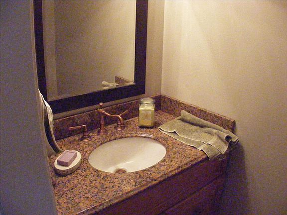 4th image of 423 Sautner Dr