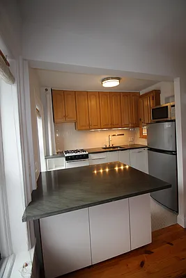 Rented by Brooklyn Real Inc | media 11