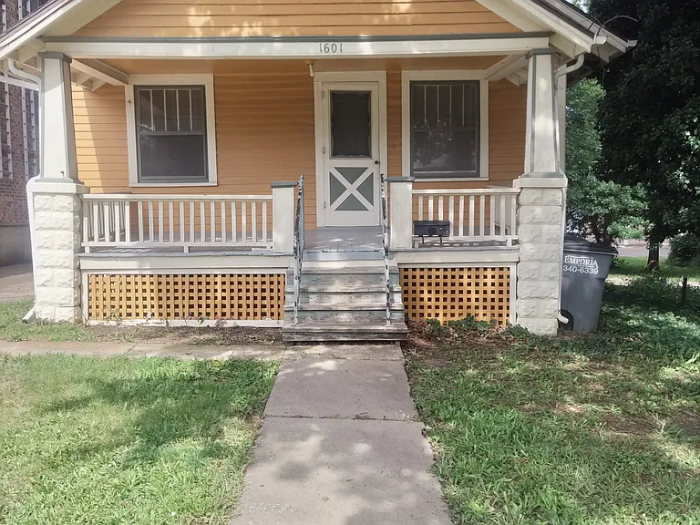 1601 Merchant St — Photo 2