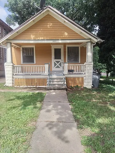 1601 Merchant St Photo 1