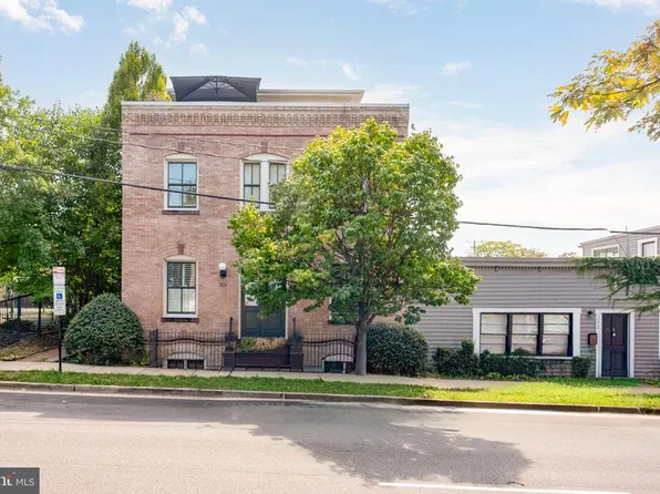 1210 Queen St APT 2, Alexandria, VA 22314