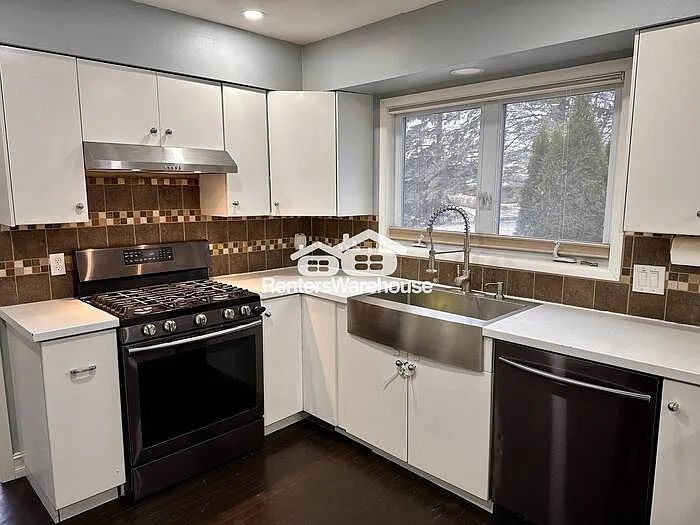 13808 Frontier Ln — Photo 5