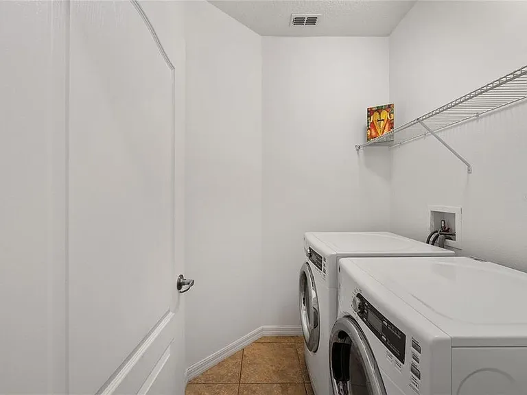 4562 Antietam Creek Trl — Photo 13