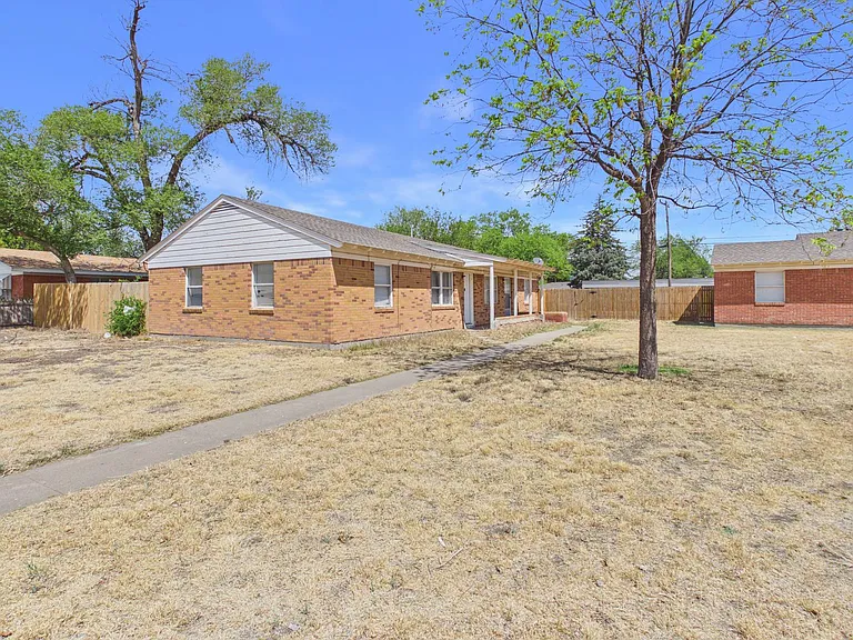 3010 Westhaven Dr #A — Photo 3