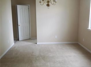 17114 Cambridge Woods Ct, Charlotte, NC 28277