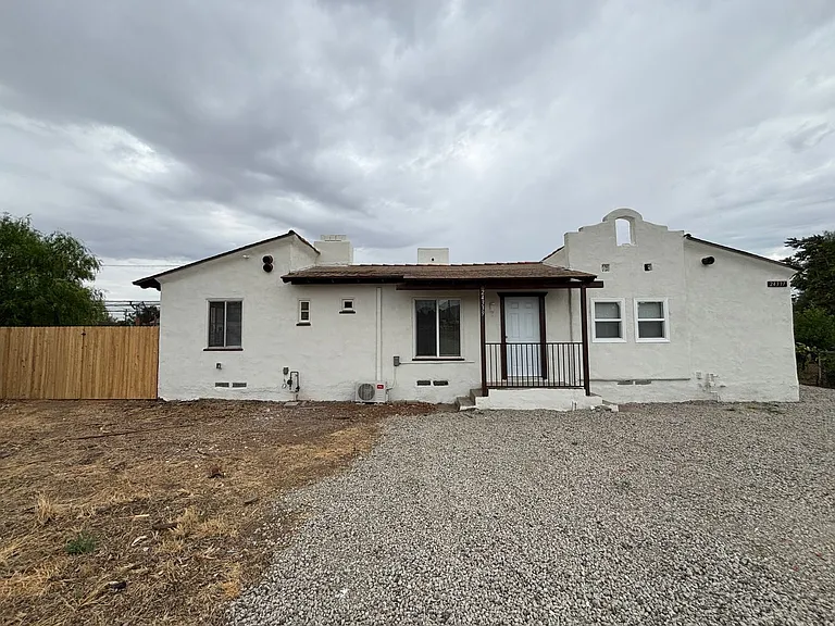 24339 Myers Ave — Photo 1