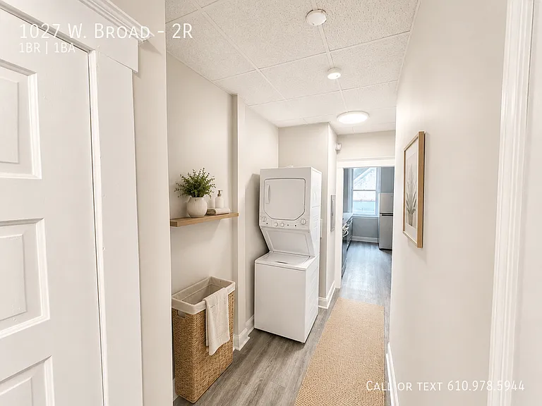 1027 W Broad St #2R — Photo 6