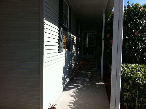 4th image of 28 Galente Ct