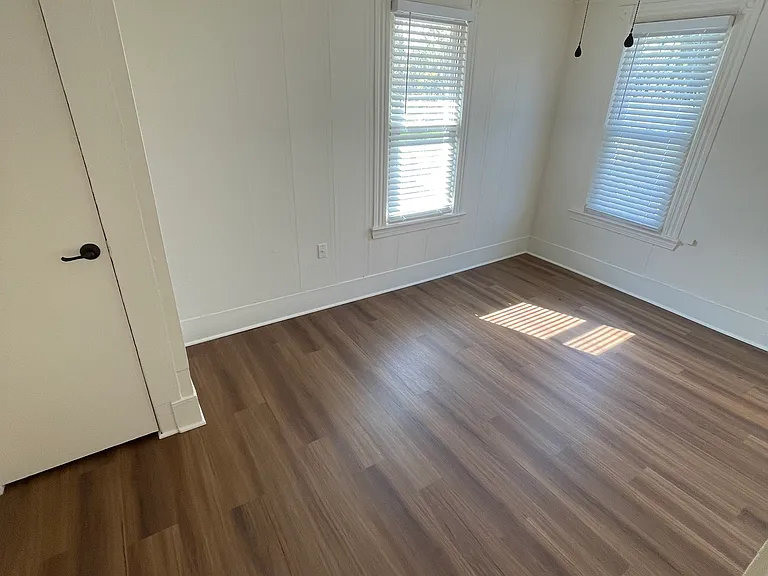 304 W Poland Ave #1/2 — Photo 10