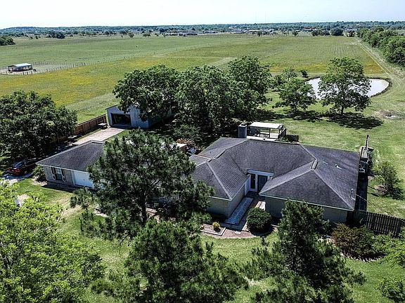 3rd image of 5513 County Road 392