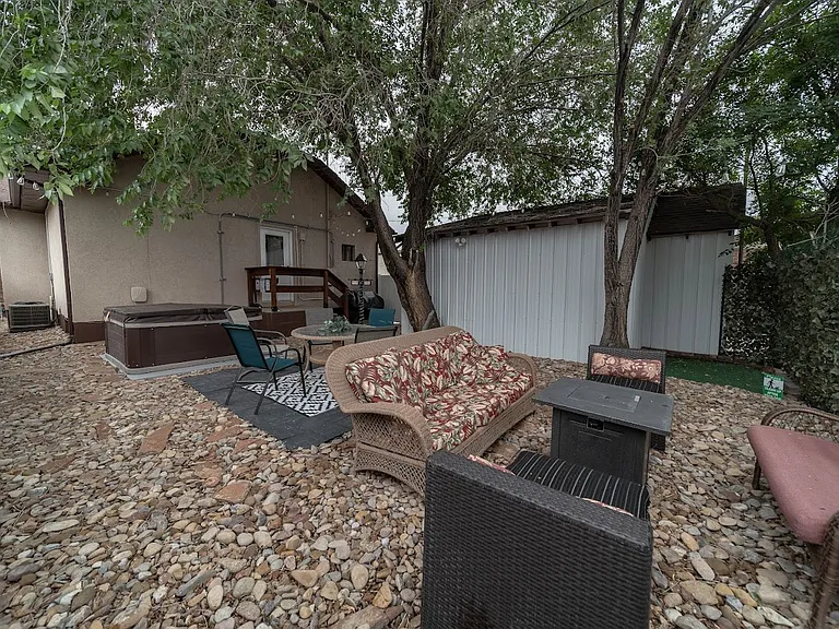 119 N 200 E — Photo 44