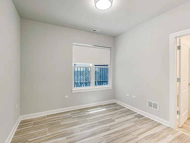 6135 S Kimbark Ave #202 — Photo 15