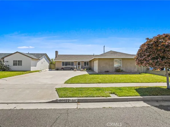 14422 Fairview Ln, Huntington Beach, CA 92647